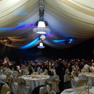 feesten_in_sporthal_tot_1000_zpl_20121119_1696345392