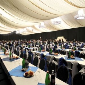 feesten_in_sporthal_tot_1000_zpl_20121119_2082358629